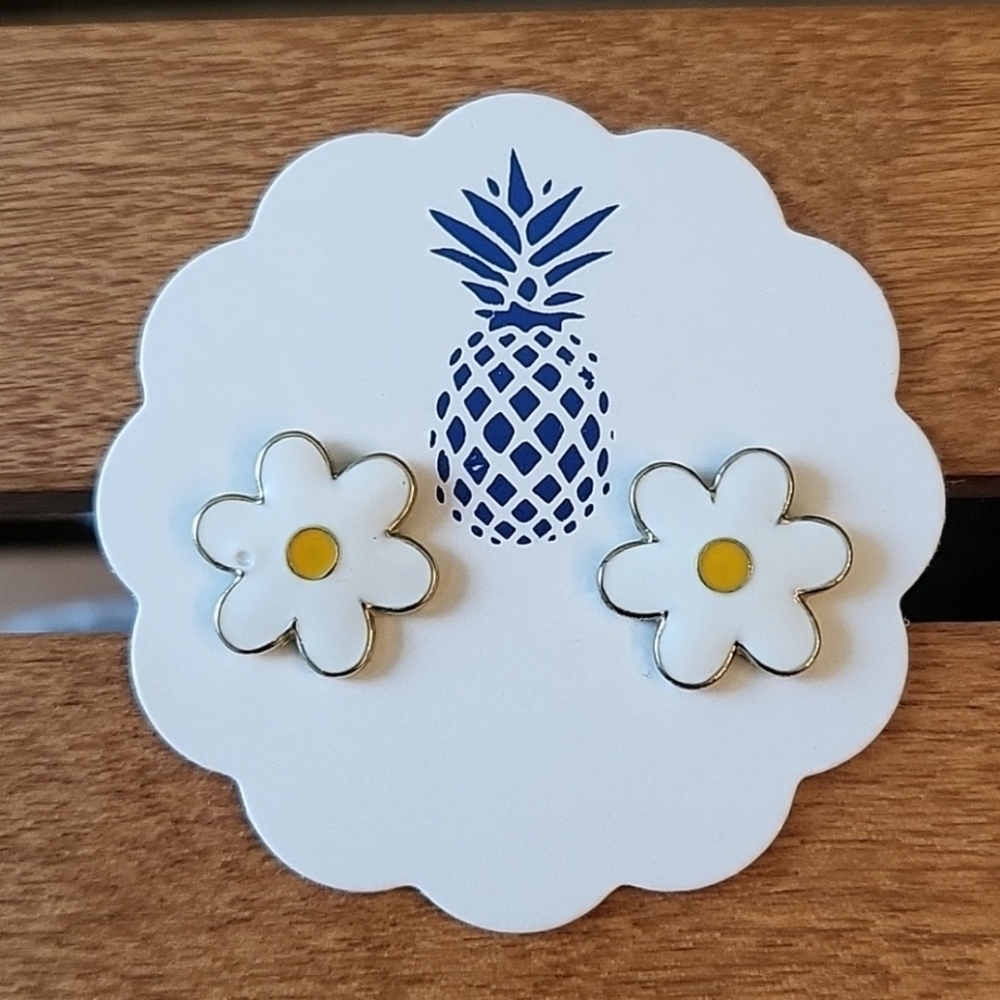 Prep Obsessed Enamel Daisy Stud Earrings